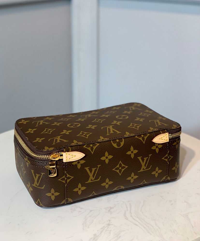 Louis Vuitton Packing Cube MM M43689 Brown