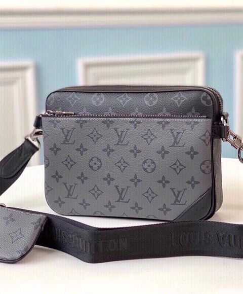 Louis Vuitton Trio Messenger M69443 Black