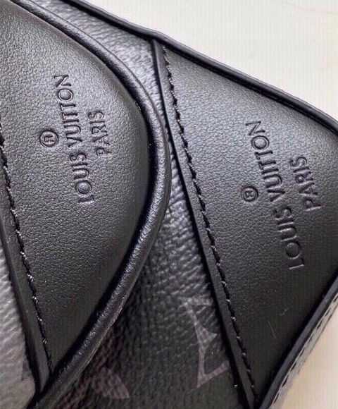 Louis Vuitton Trio Messenger M69443 Black