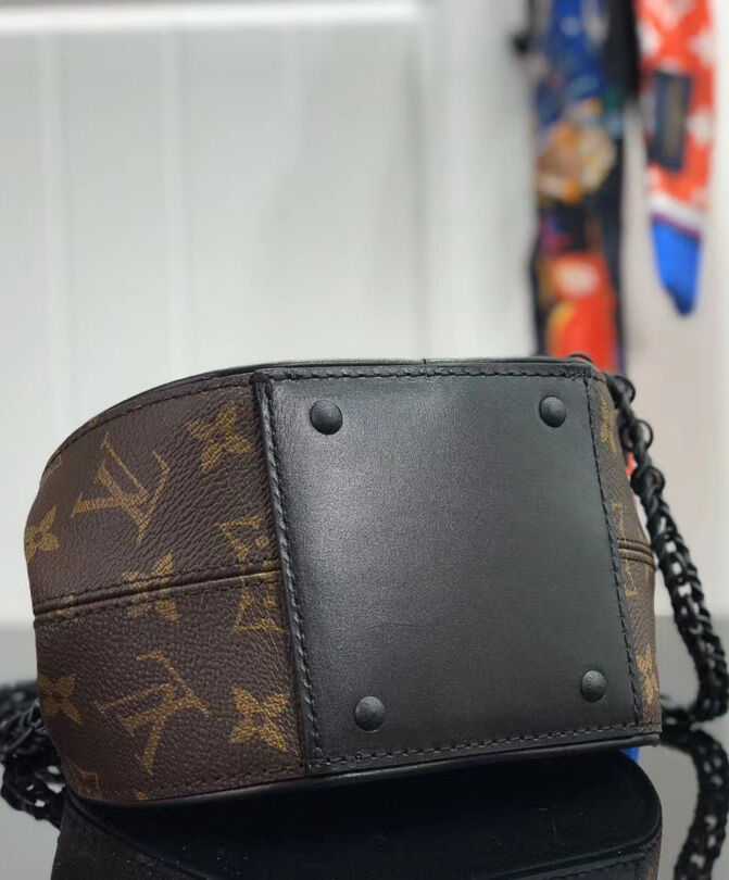 Louis Vuitton Boursicot BC M45280 Apricot