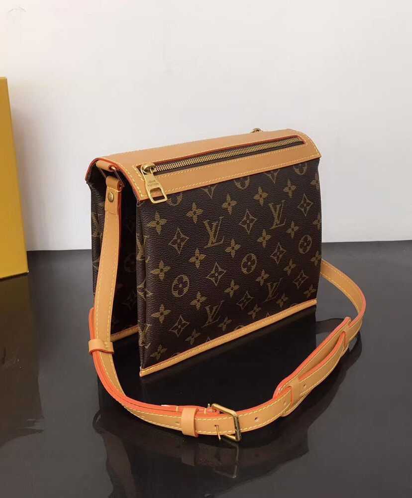 Louis Vuitton Saumur Messenger PM M44879