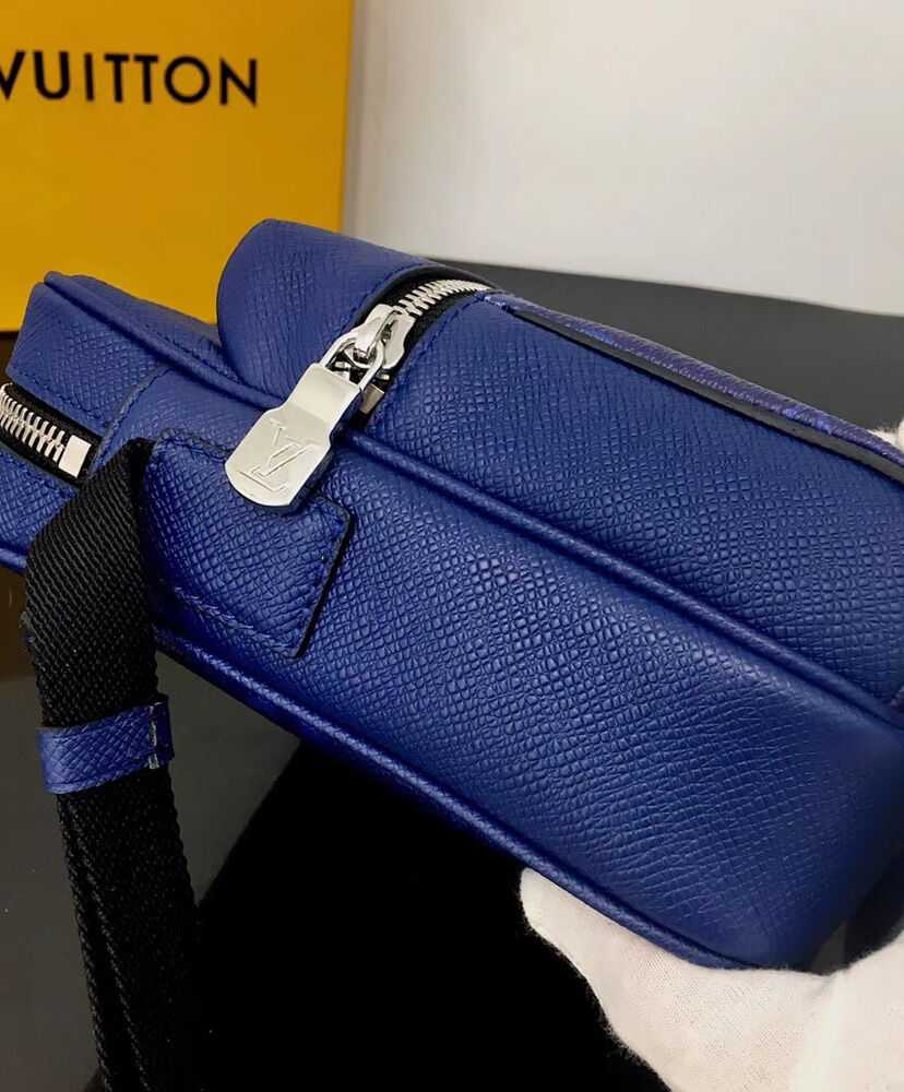 Louis Vuitton Outdoor Messenger M30233 Blue