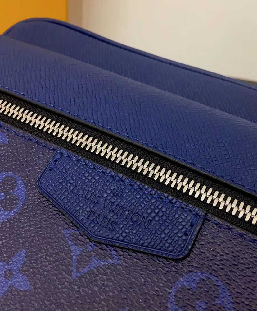 Louis Vuitton Outdoor Messenger M30233 Blue