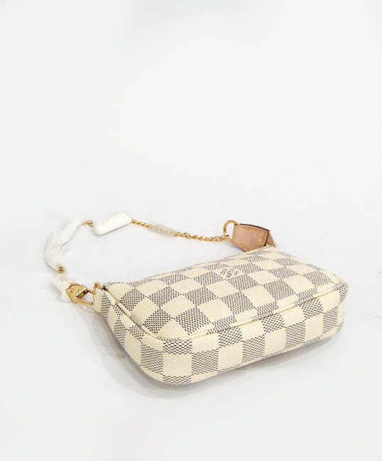 Louis Vuitton Pochette Accessoires Bag N58010 White