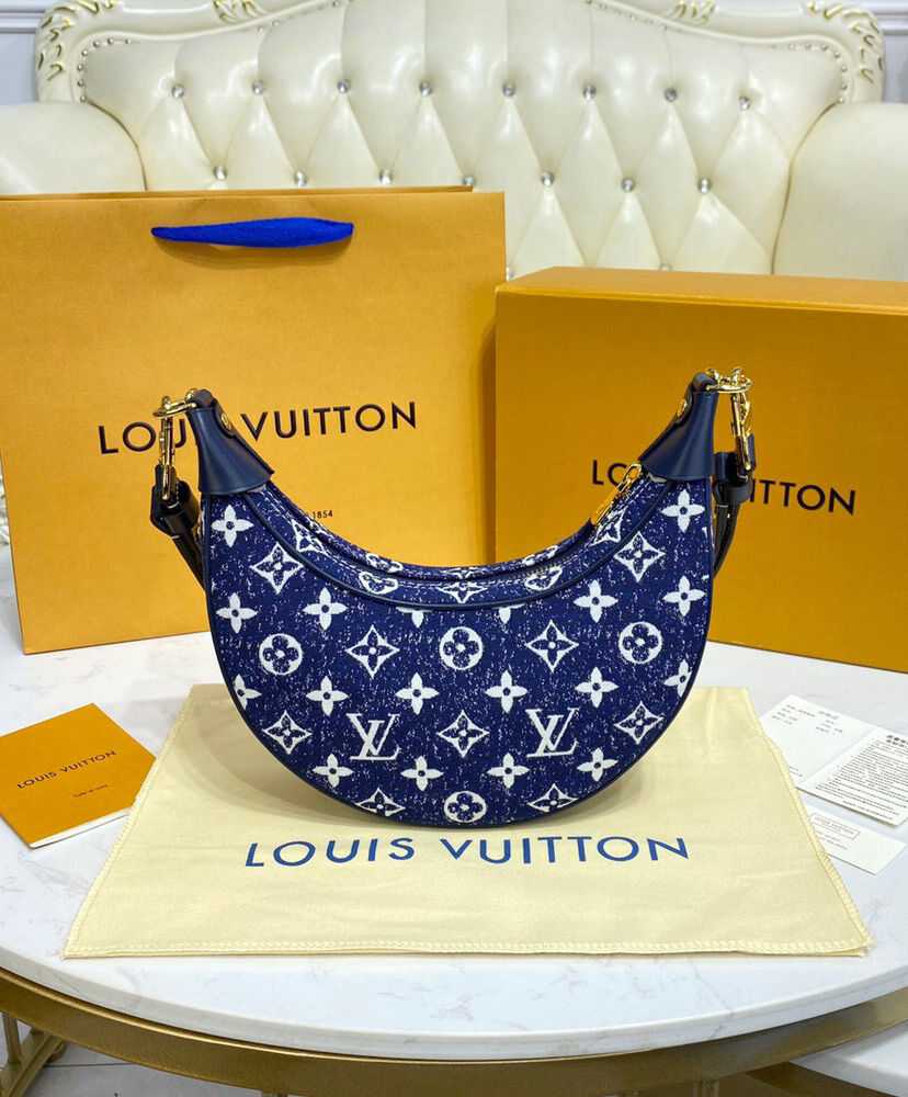 Louis Vuitton Loop M81166 Blue