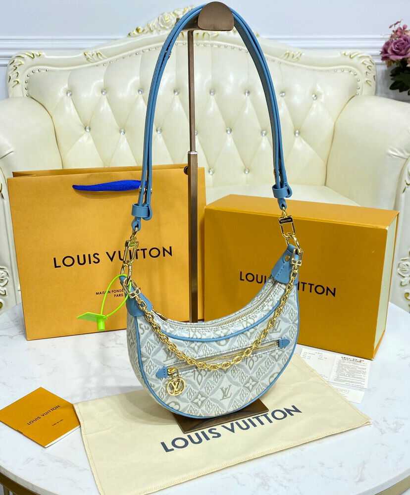 Louis Vuitton Loop Bag M81094 Blue