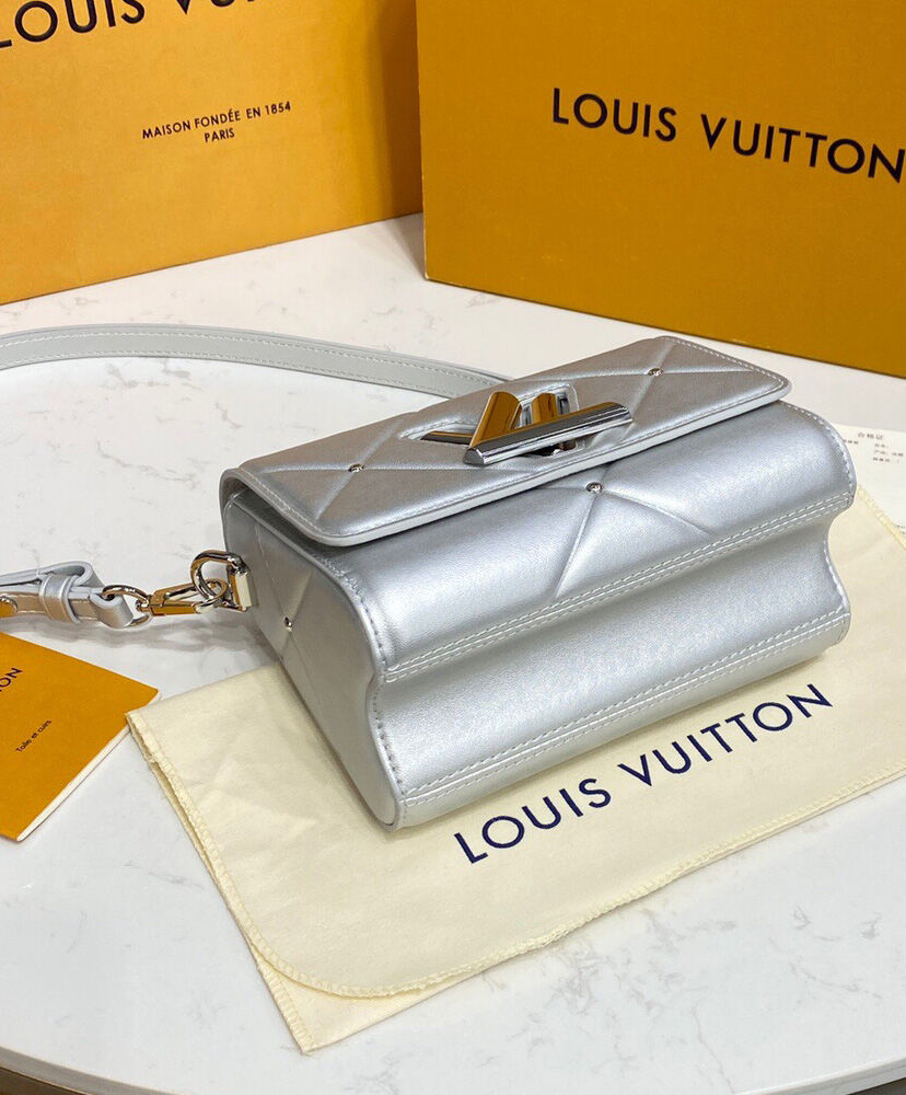 Louis Vuitton Twist MM M59029 M59031 Silver