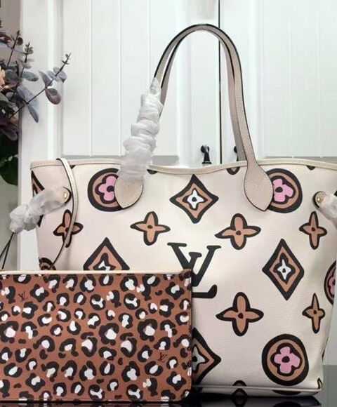 Louis Vuitton Neverfull MM M45818 Cream