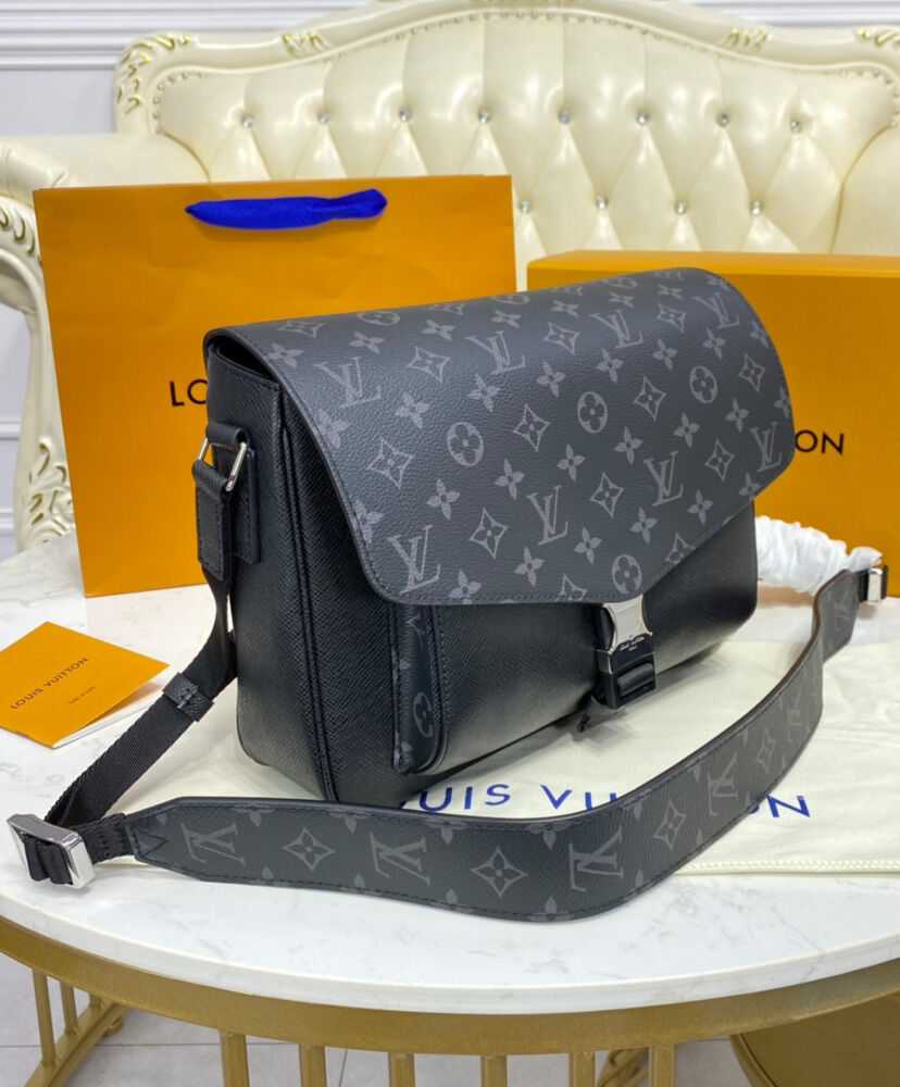 Louis Vuitton New Messenger M30745 M30746 Black